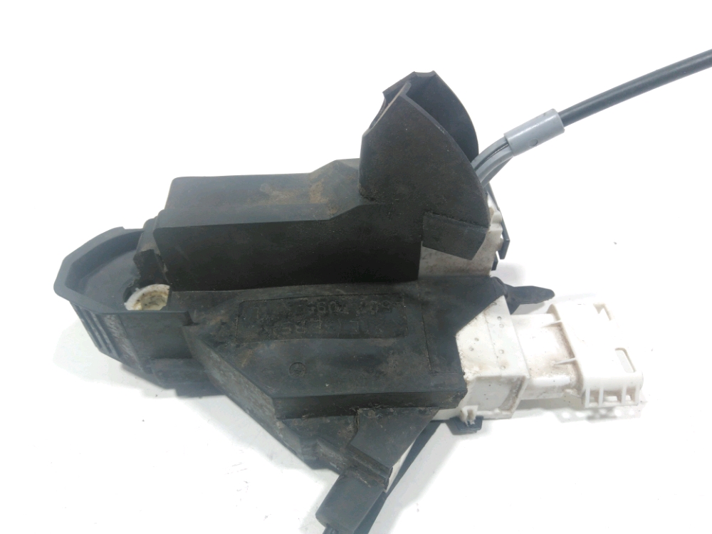 Serrure de porte avant gauche