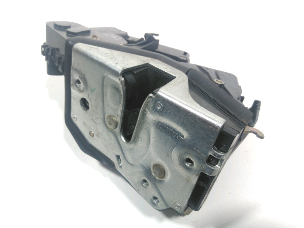 Serrure de porte avant gauche