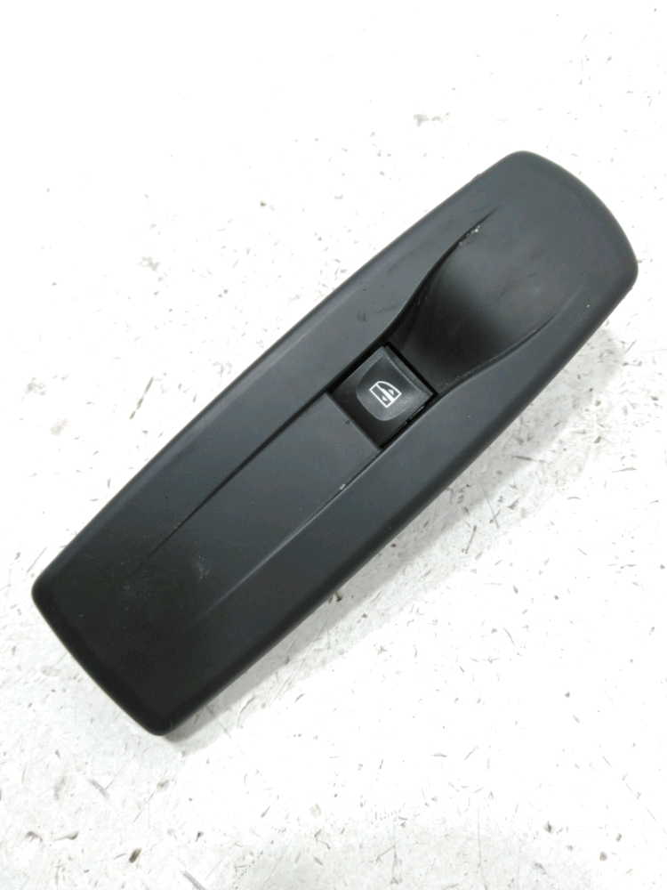 Commande lève-vitre avant droit