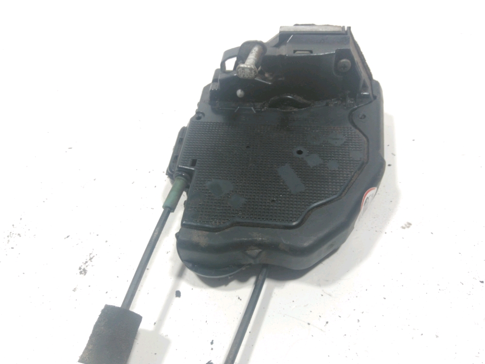 Serrure de porte arrière droite