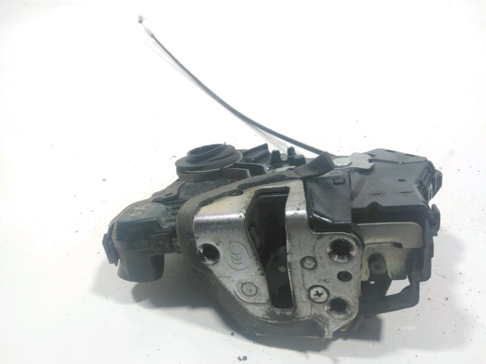 Serrure de porte avant gauche