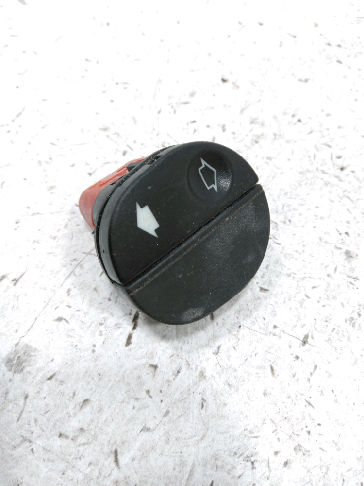 Commande lève-vitre avant droit