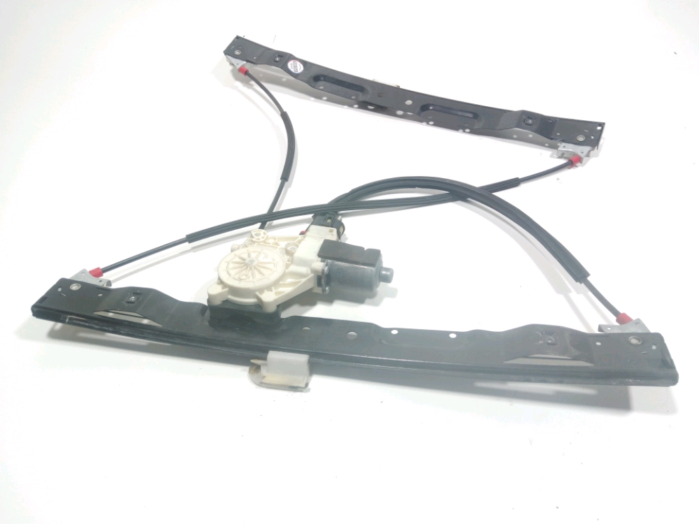 Lève-vitre électrique avant droit