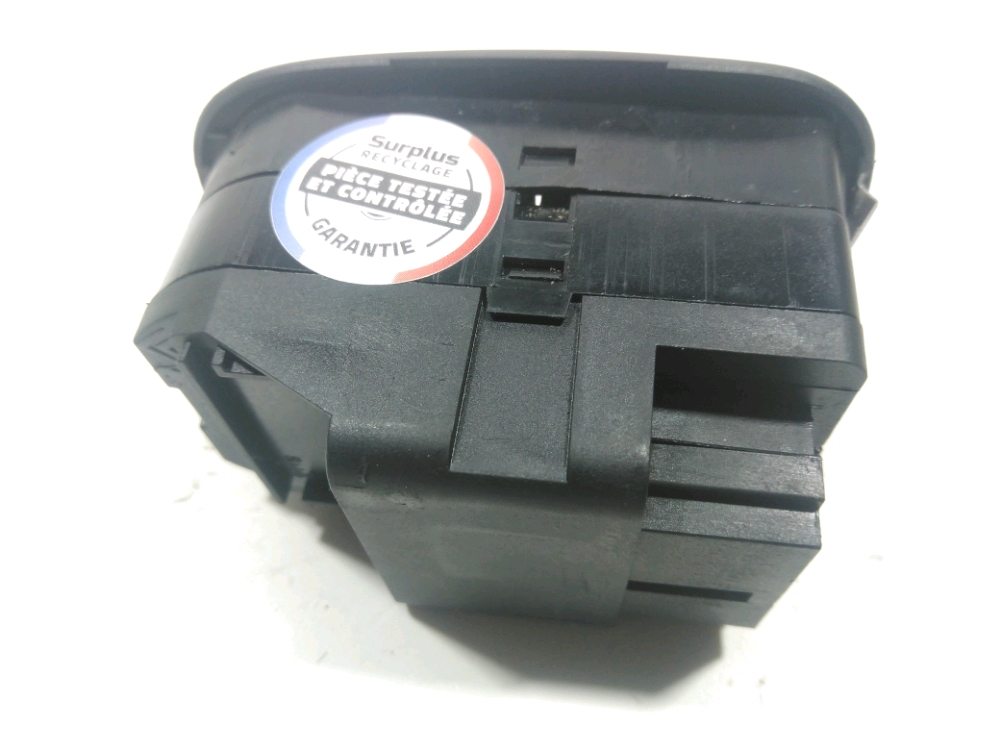 Commande lève-vitre avant gauche