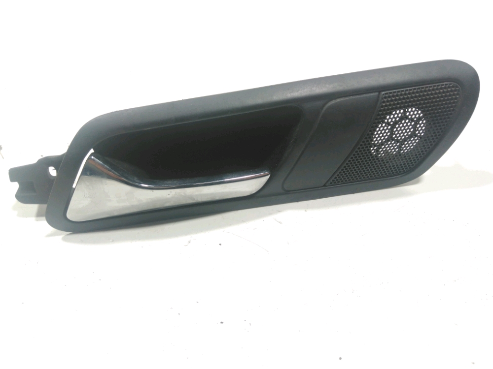 Poignee interieure porte arriere gauche