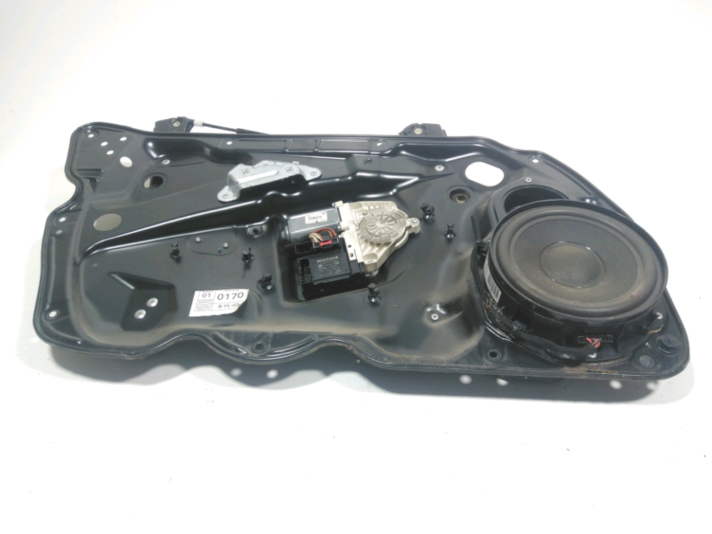 Lève-vitre électrique avant gauche