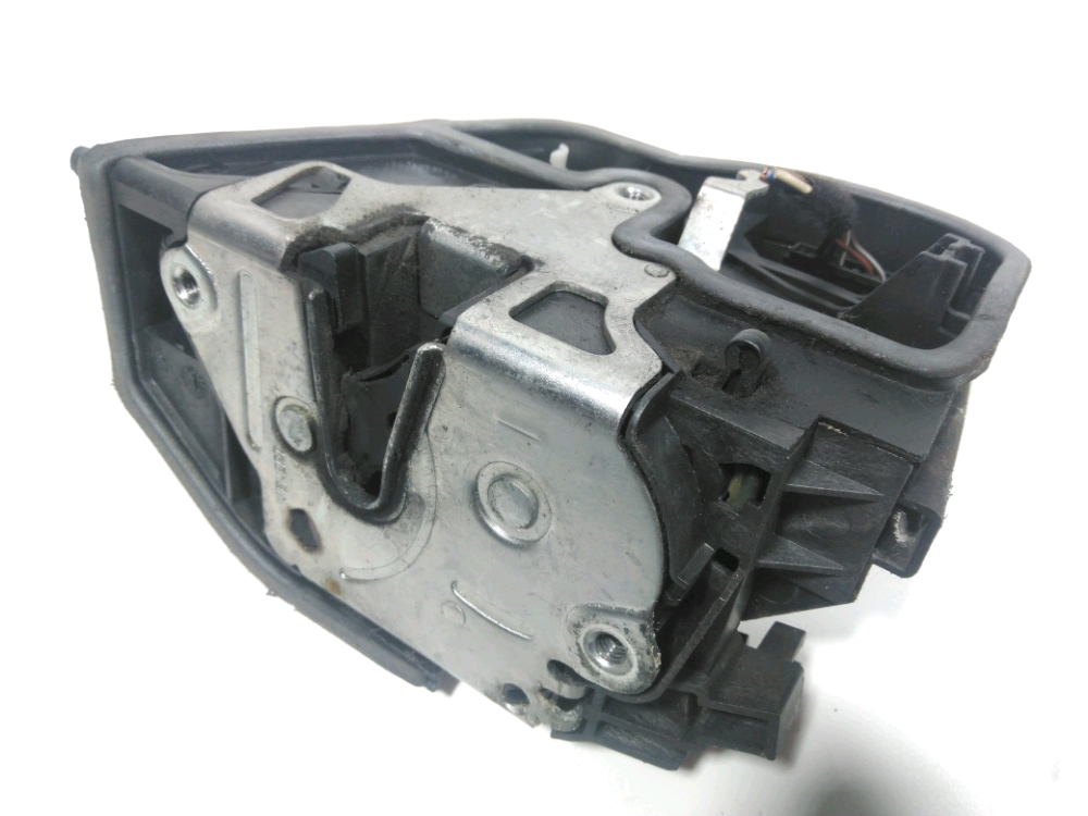 Serrure de porte arrière gauche