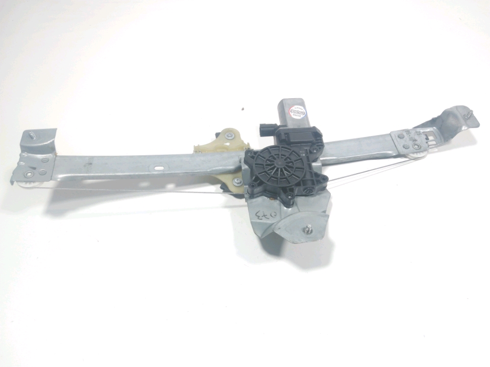 Lève-vitre électrique avant droit