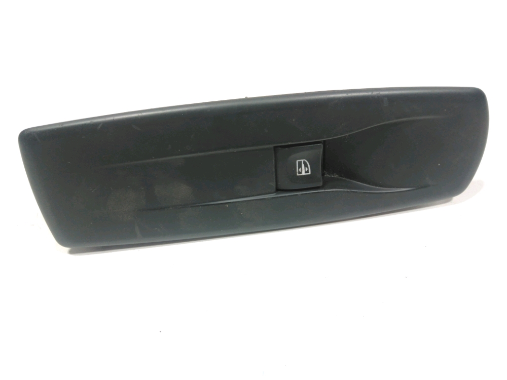 Commande lève-vitre avant droit