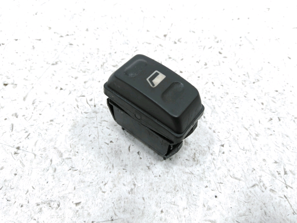 Commande lève-vitre avant droit