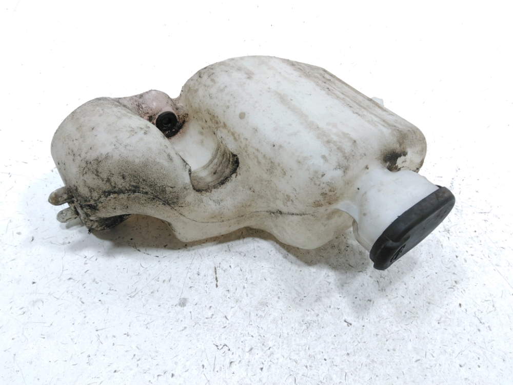 Réservoir de lave glace avant