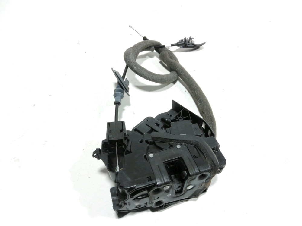 Serrure de porte arriere droite