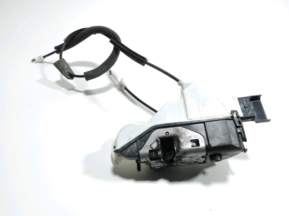 Serrure de porte avant gauche