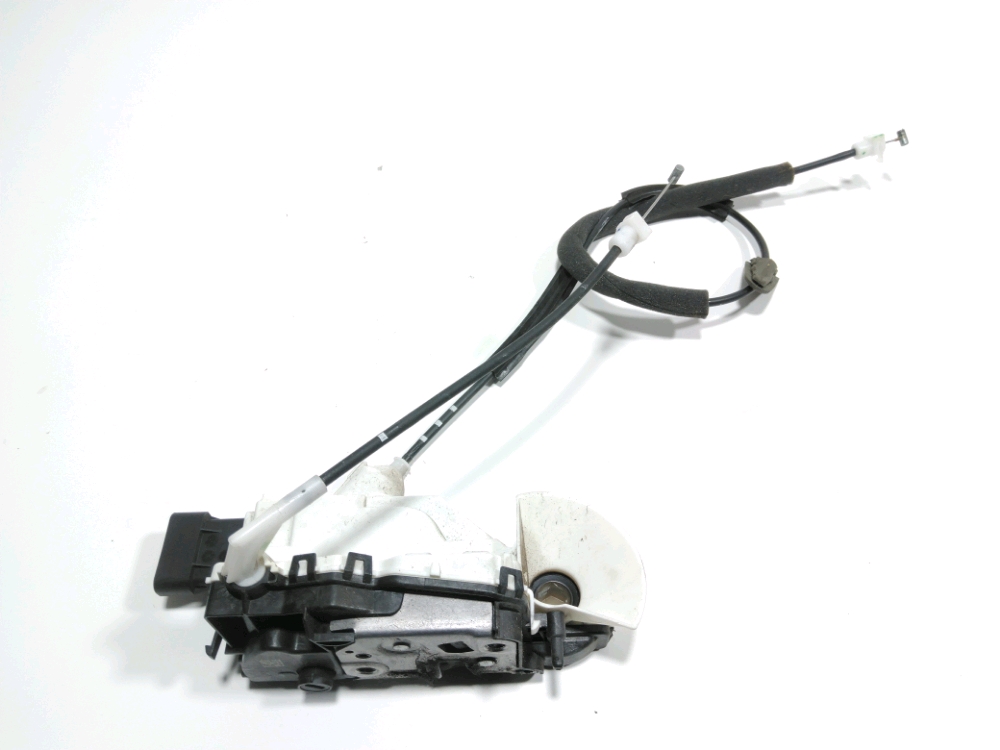 Serrure de porte avant gauche