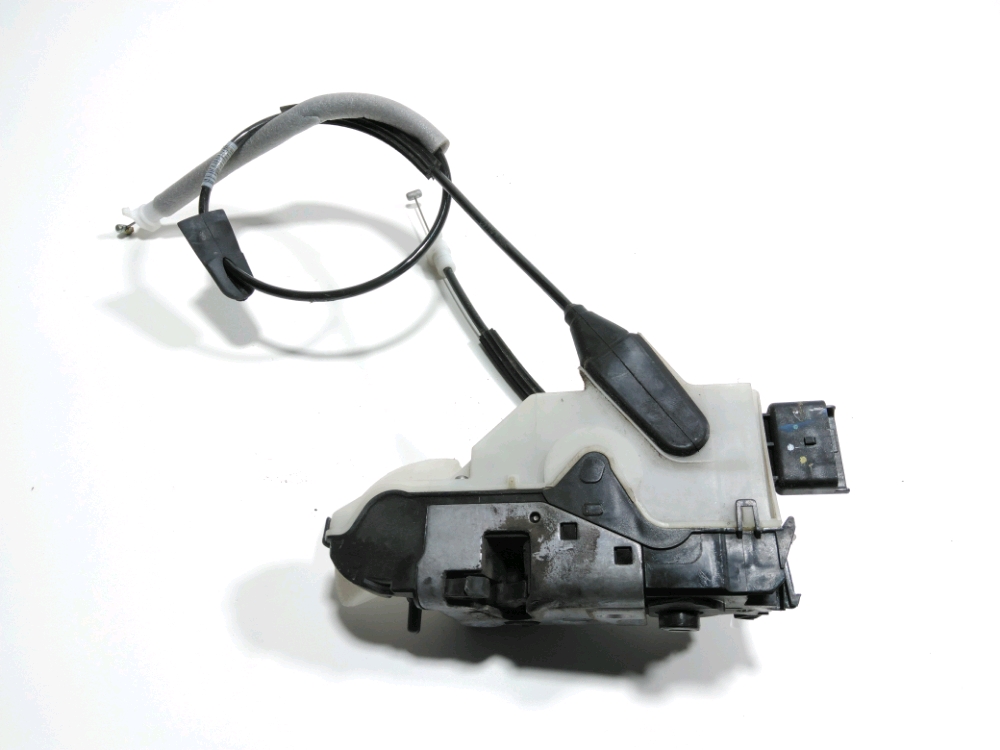 Serrure de porte avant gauche