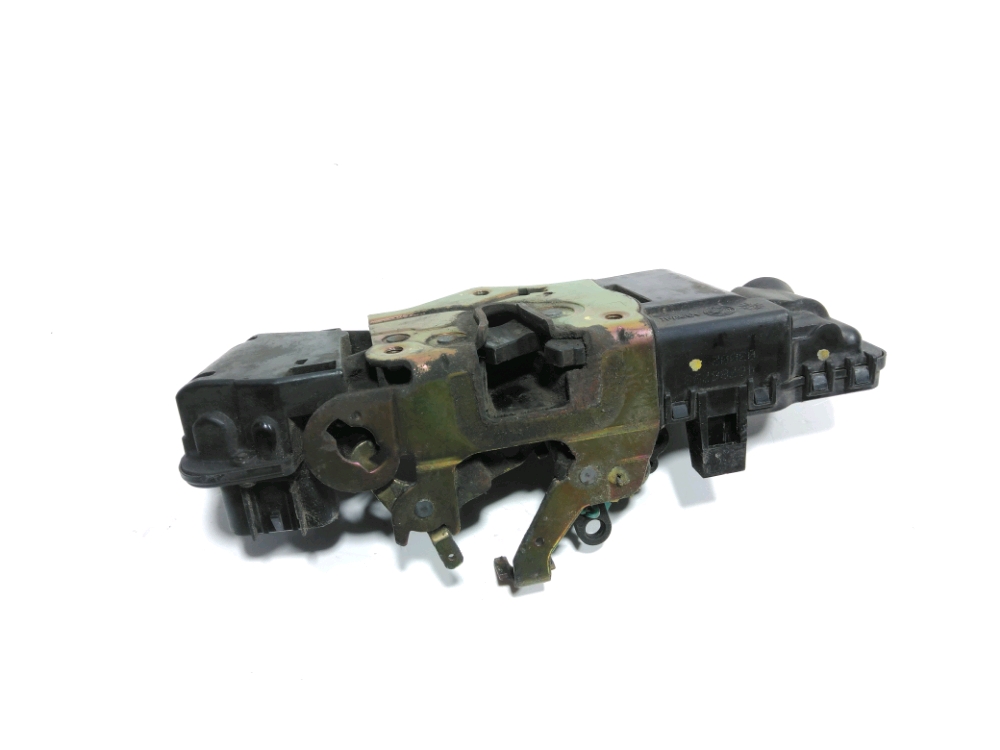 Serrure de porte avant gauche