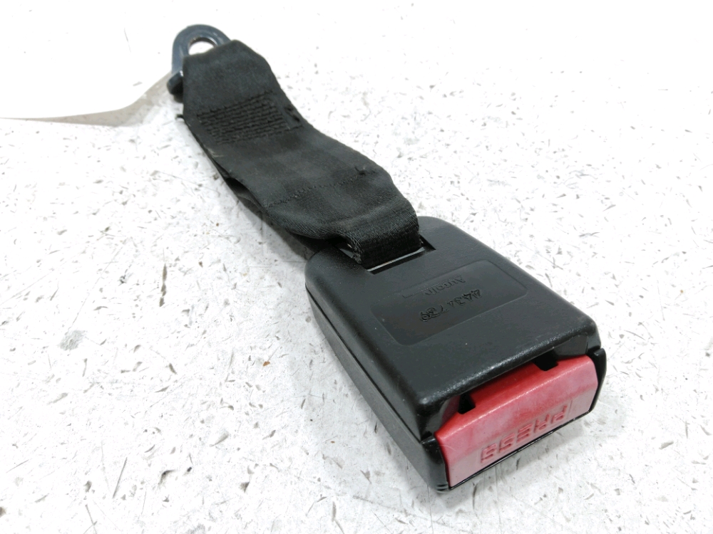 Ancrage ceinture arrière droit