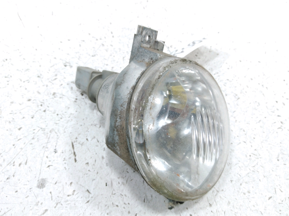 Antibrouillard avant gauche