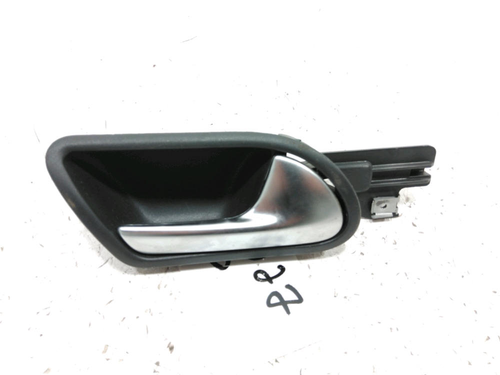 Poignée intérieure porte arrière droite