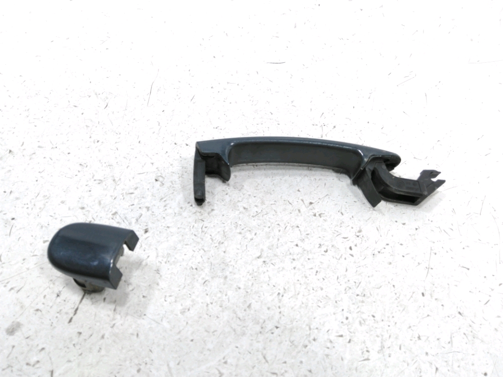 Poignée extérieure avant droite