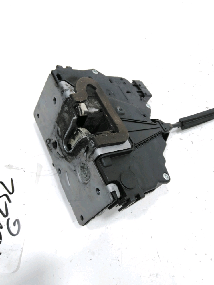 Serrure de porte avant gauche