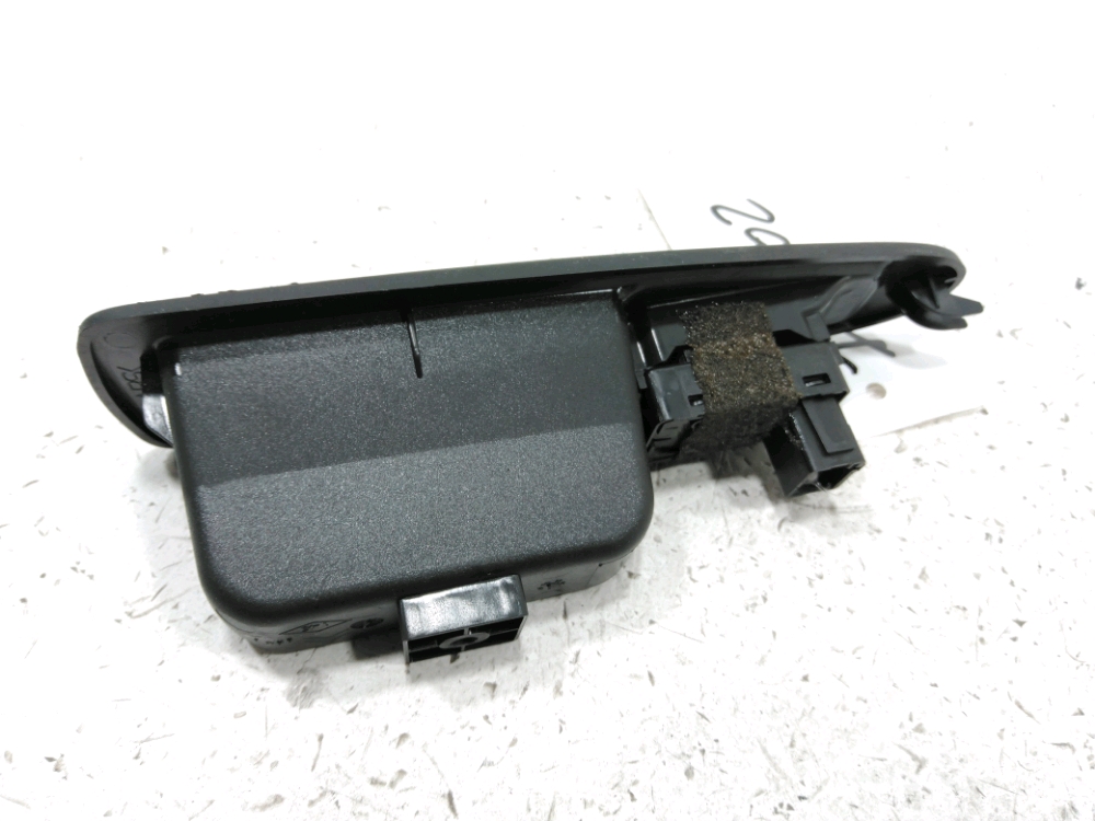 Commande lève-vitre arrière gauche