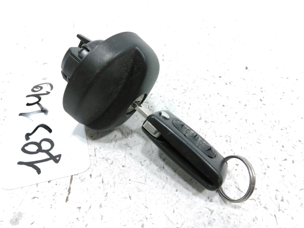 Bouchon de réservoir à carburant