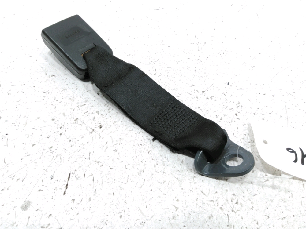 Ancrage ceinture arrière central