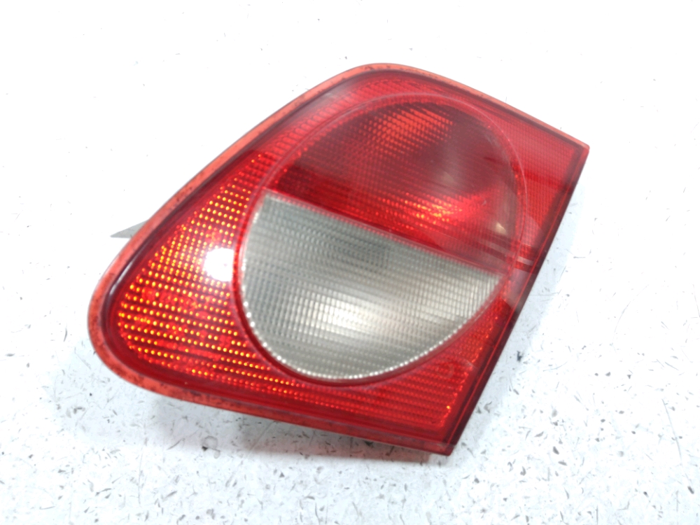 Feu arrière intérieur droit