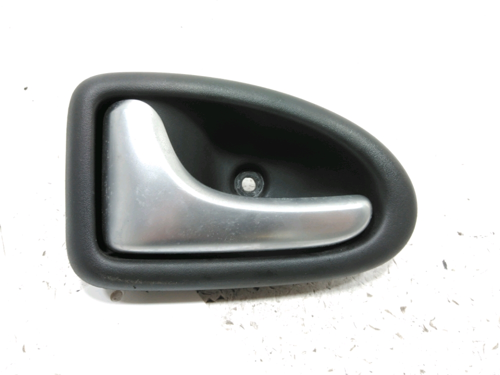 Poignée intérieure porte arrière gauche