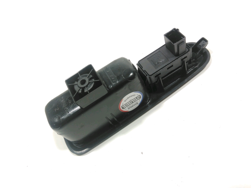 Commande lève-vitre arrière droit