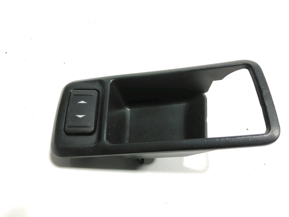 Commande leve-vitre avant droit