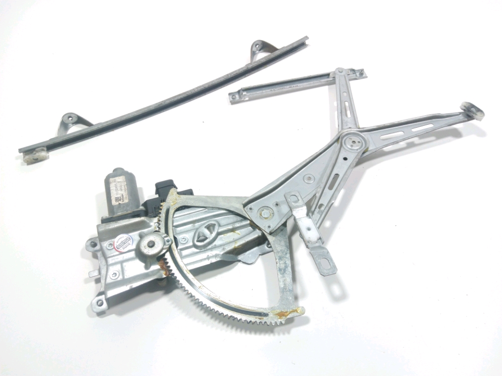 Lève-vitre électrique avant droit