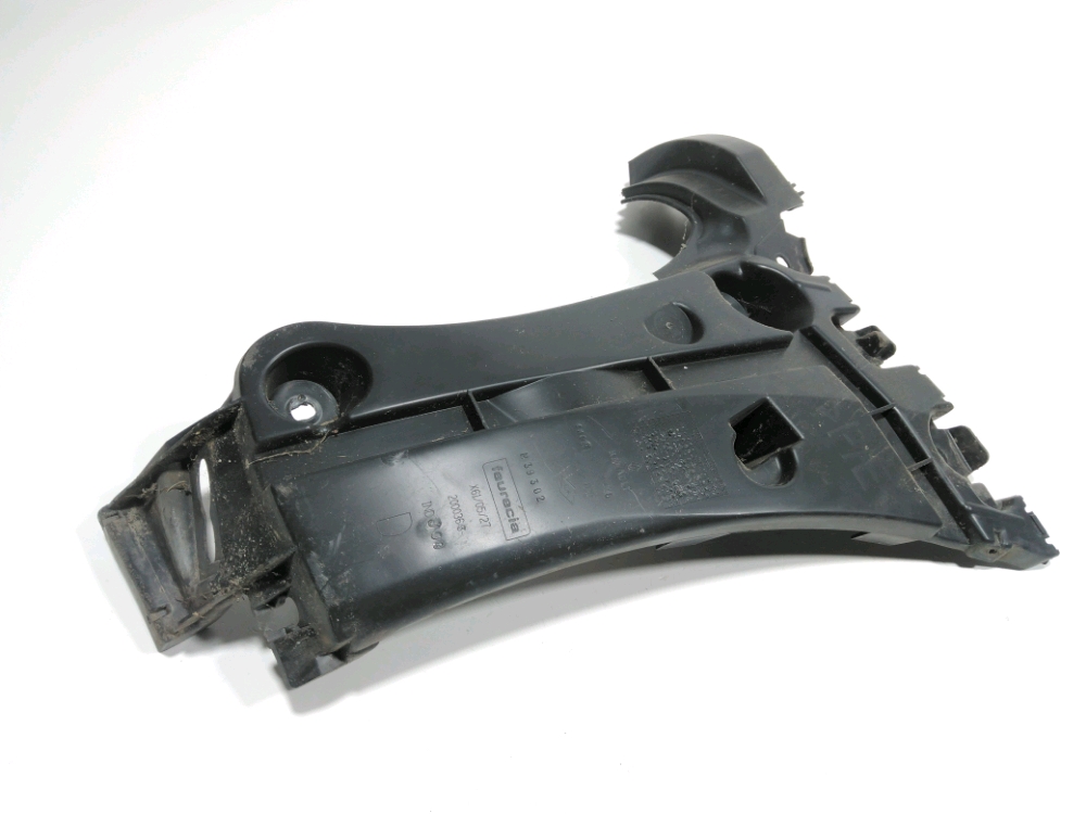 Support droit de pare-choc arrière