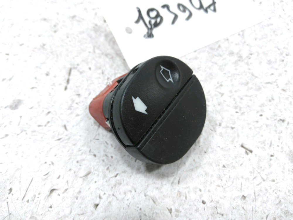 Commande lève-vitre avant droit