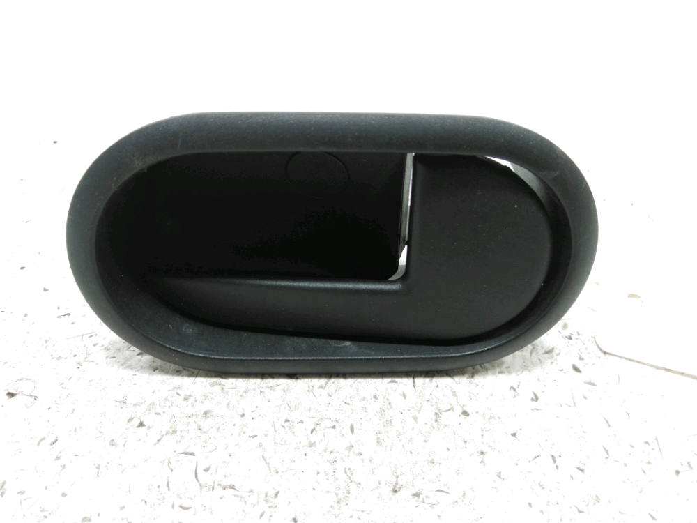 Poignee interieure porte avant droite