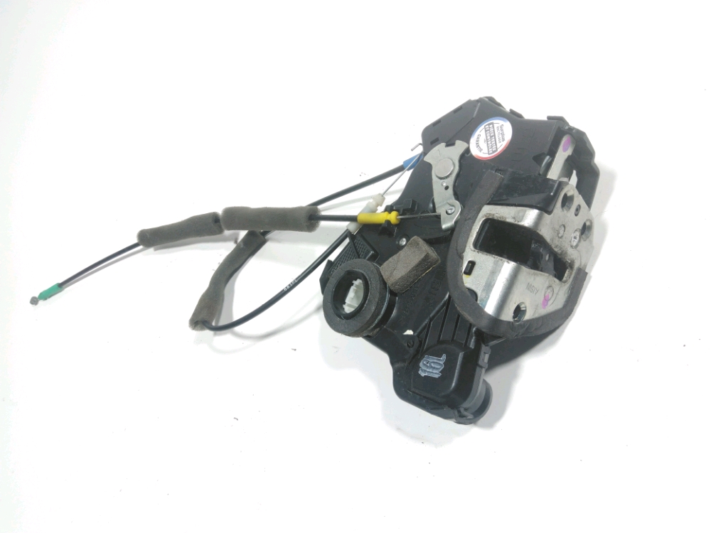 Serrure de porte avant gauche