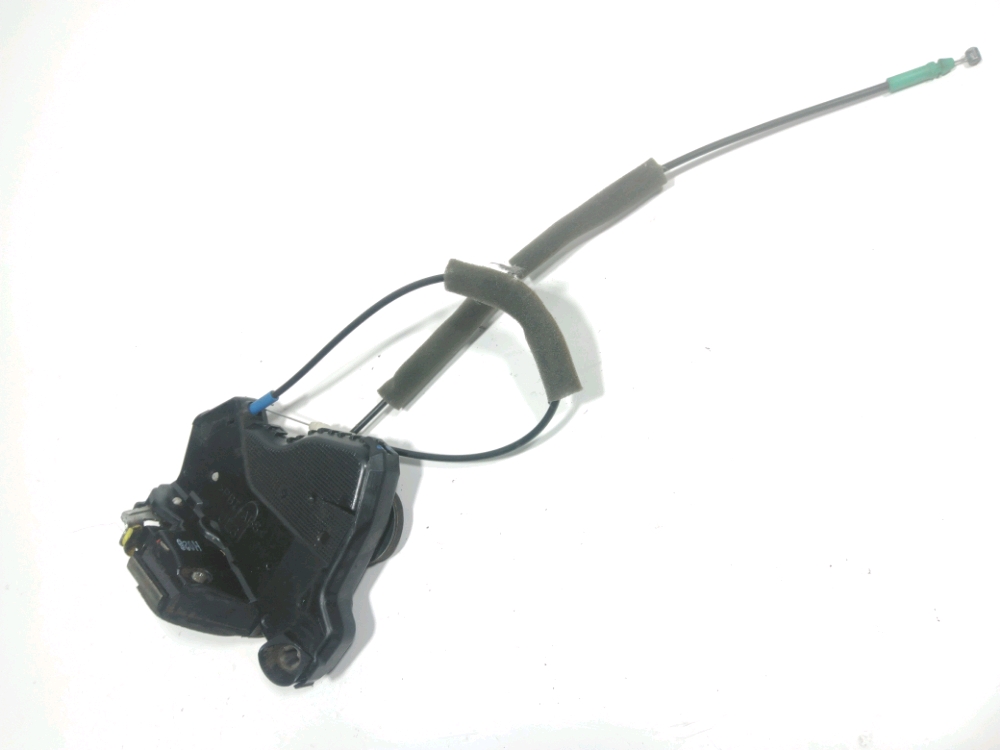 Serrure de porte avant gauche