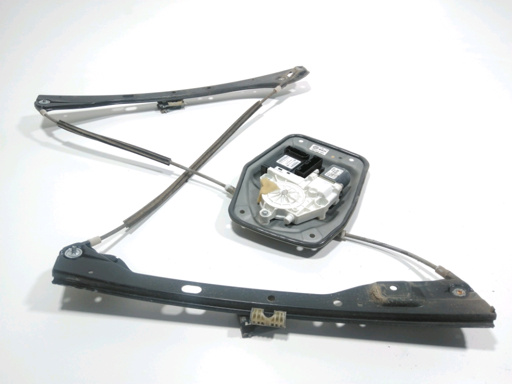 Lève-vitre électrique avant droit