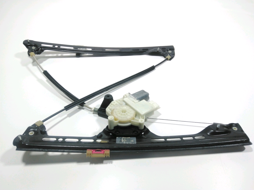 Lève-vitre électrique avant droit