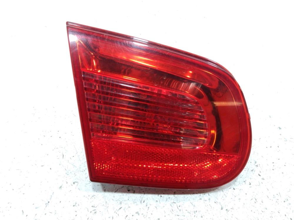 Feu arriere interieur gauche