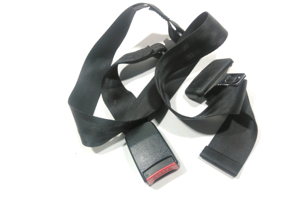 Ancrage ceinture arriere droit