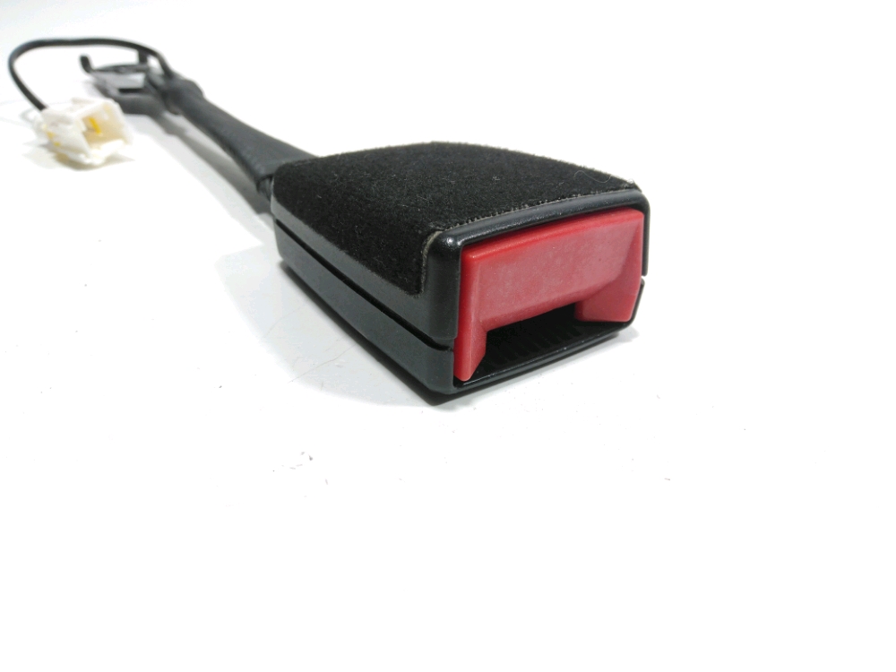 Ancrage ceinture avant droit