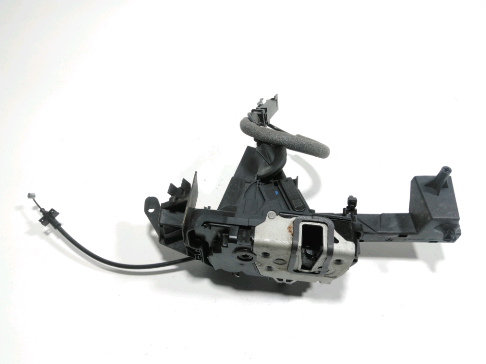 Serrure de porte avant gauche