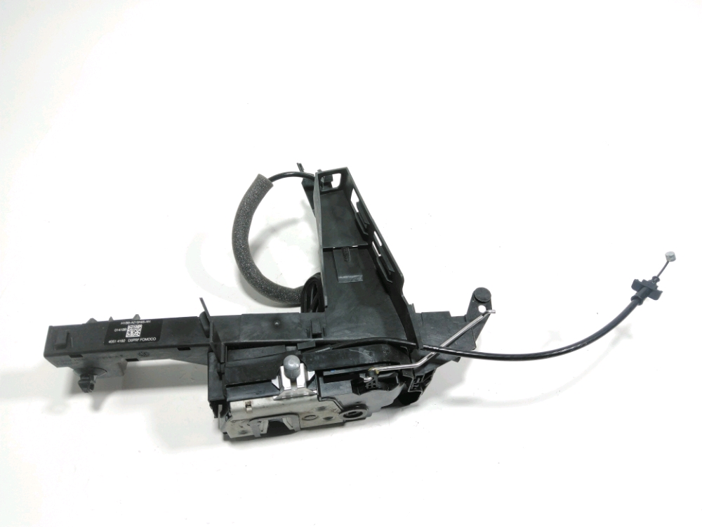 Serrure de porte avant gauche