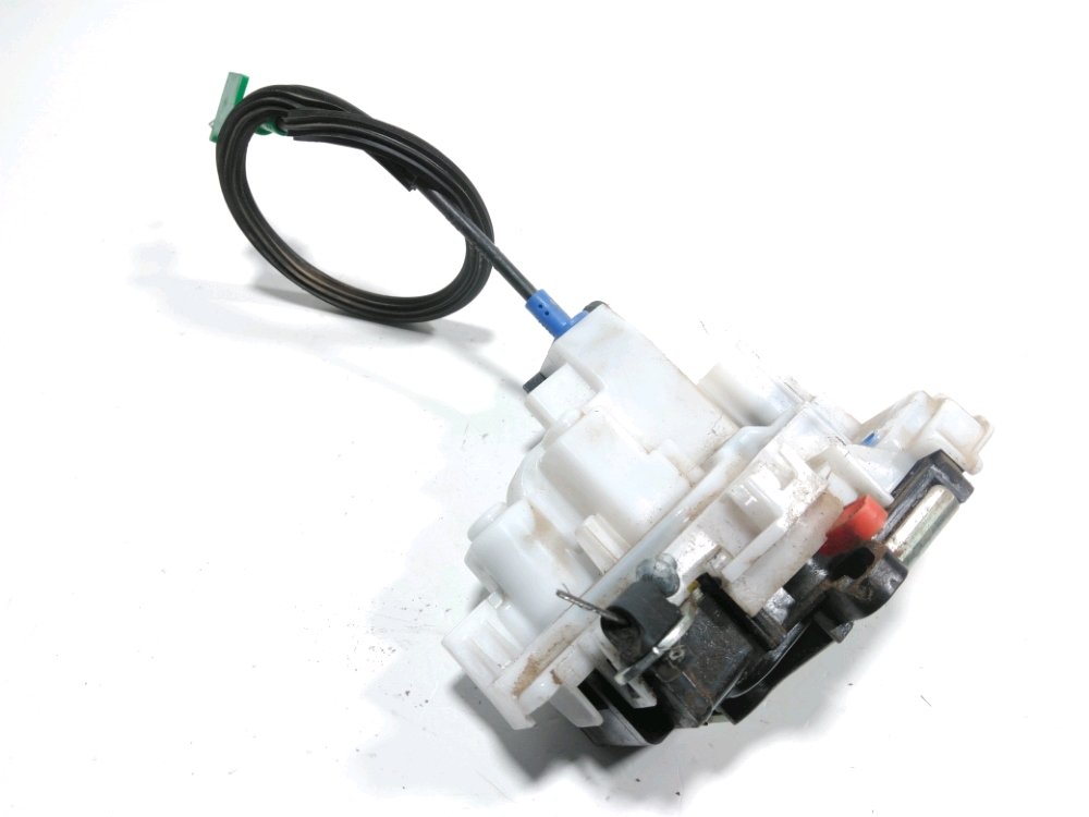 Serrure de porte avant gauche