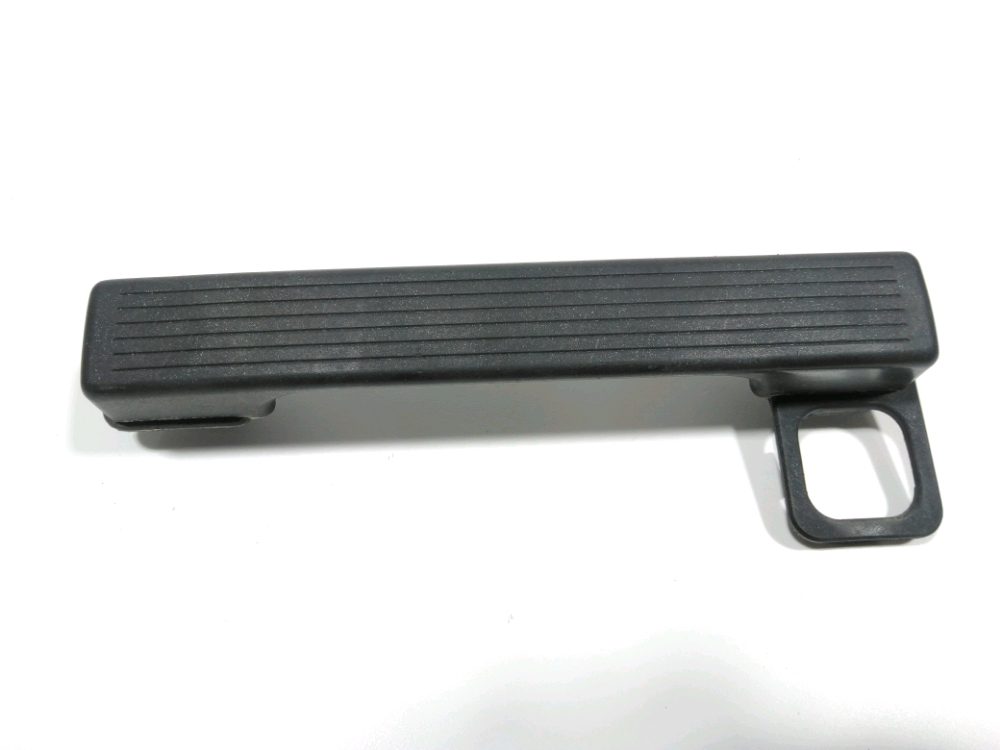 Poignee exterieure avant gauche