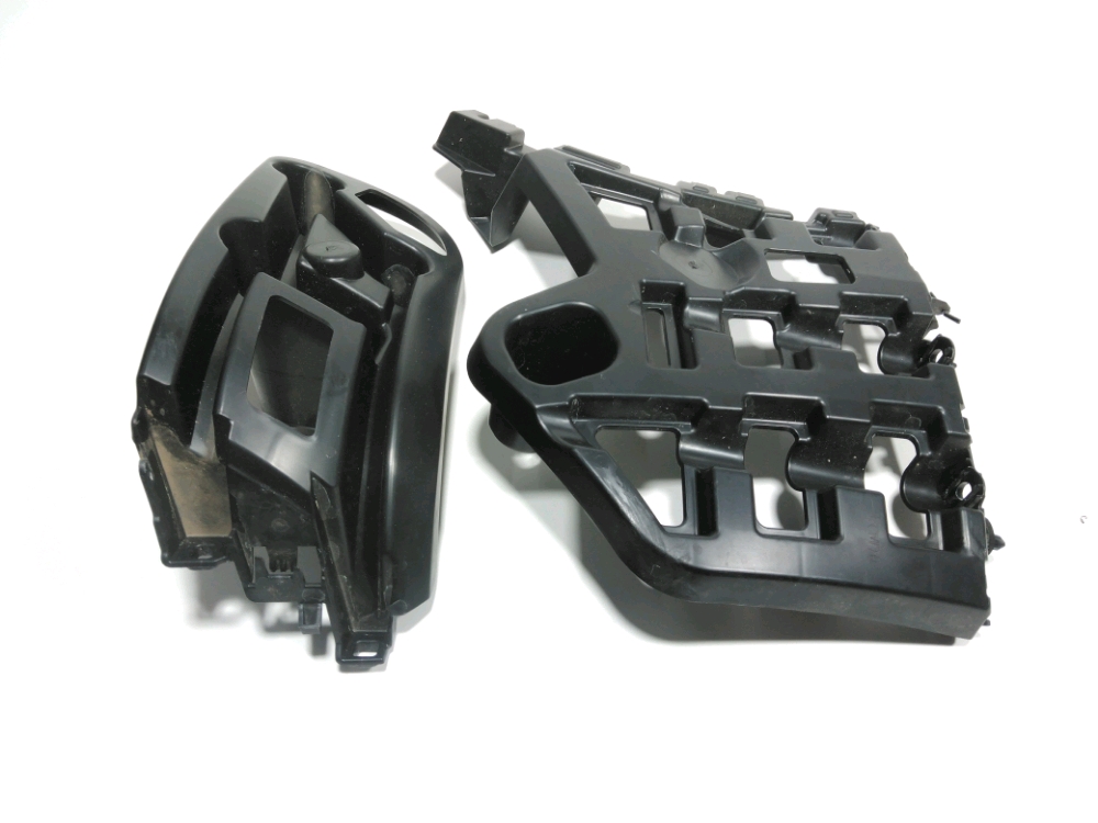 Support gauche de pare-choc arrière