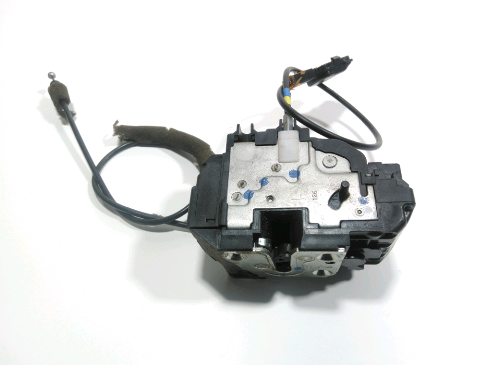 Serrure de porte arrière gauche