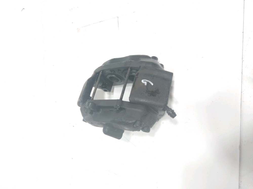 Etrier de frein avant gauche